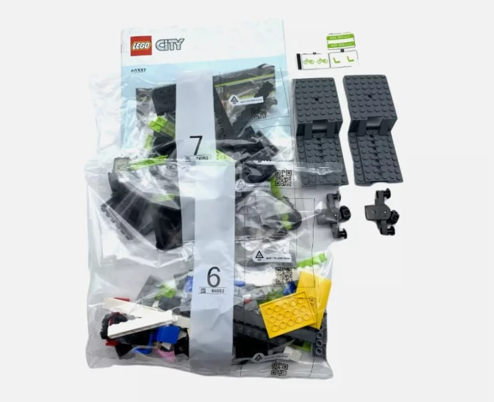 lego60337wagonpasazerski.jpg